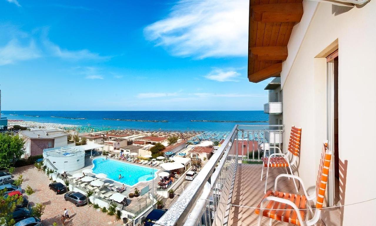Hotel Saint Tropez Spa & Restaurant Lido Di Savio Værelse billede